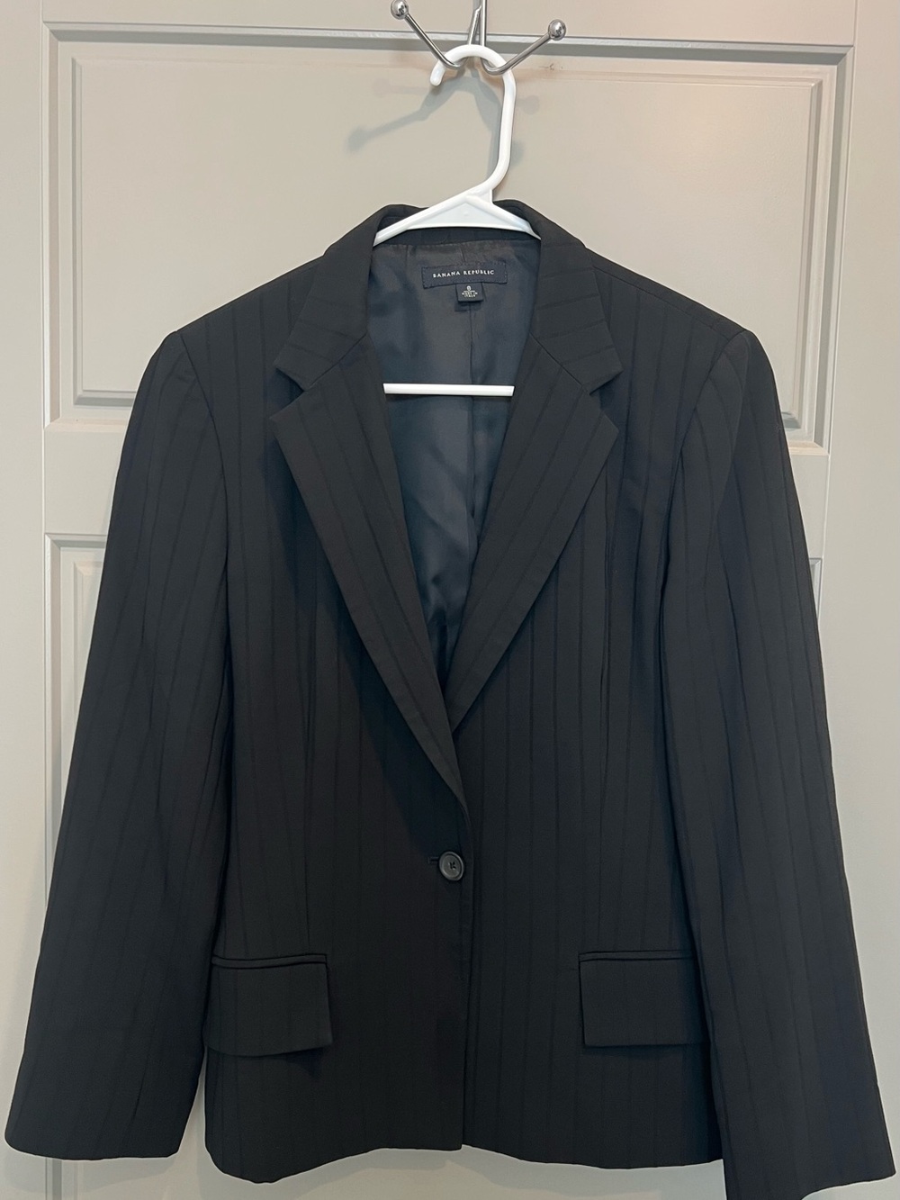 Banana Republic Black Pinstripe Women’s Single-Button Blazer